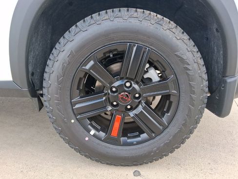 New 2026 Nissan Rogue SV AWD/4WD image 34