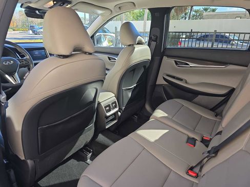 Certified 2023 INFINITI QX50 Luxe image 10