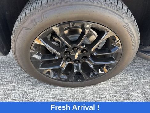 Used 2023 Chevrolet Suburban RST w/ Luxury Package image 22