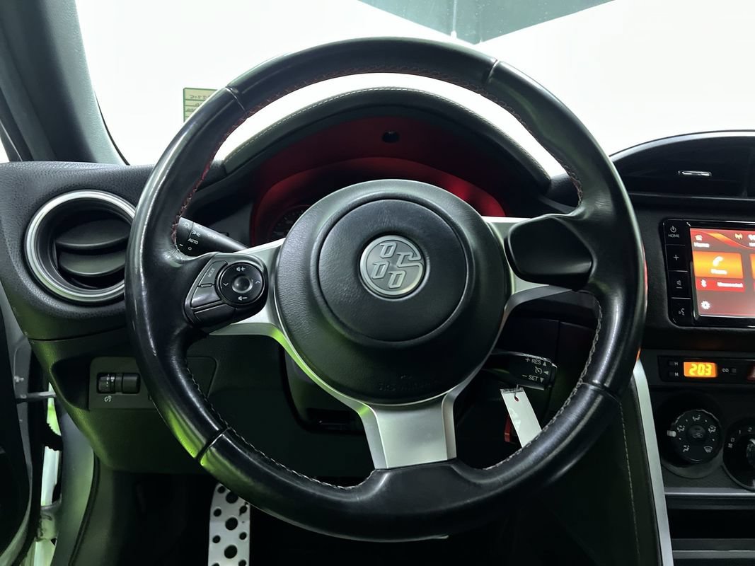 Used 2020 Toyota 86 RWD image 17
