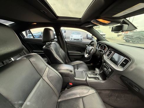 Used 2015 Dodge Charger R/T w/ Plus Group image 6