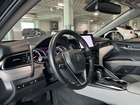 Used 2023 Toyota Camry XLE image 17
