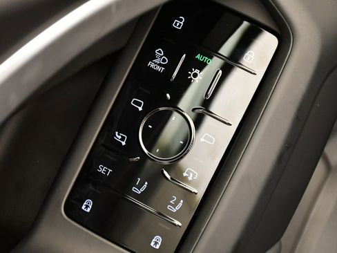 Used 2025 Audi Q5 Premium Plus w/ Premium Plus image 32