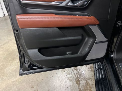 Certified 2023 GMC Yukon XL Denali Ultimate AWD/4WD image 16
