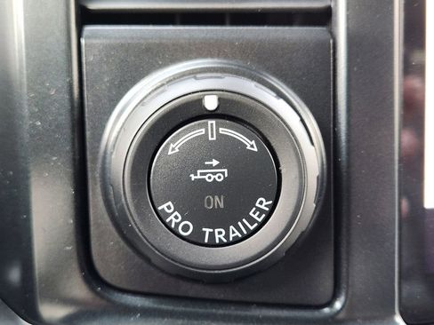 Used 2024 Ford F350 Lariat w/ Lariat Ultimate Package AWD/4WD image 32