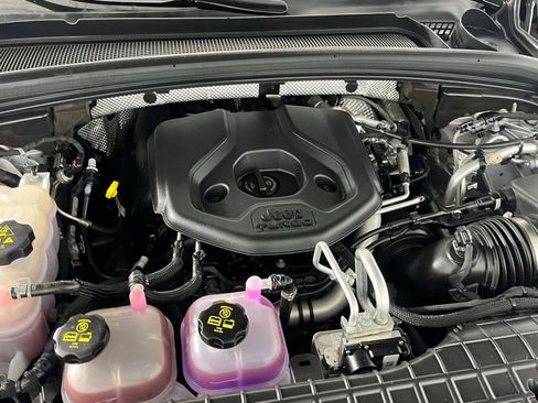 Used 2023 Jeep Grand Cherokee 4WD 4xe image 32