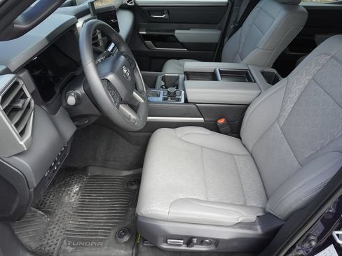 Used 2025 Toyota Tundra Limited w/ TRD Off-Road Package AWD/4WD image 19