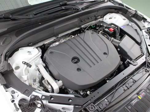 New 2026 Volvo XC60 B5 Plus w/ Protection Package Premier image 60