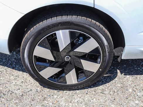 New 2025 Volvo XC60 T8 Plus w/ Protection Package Premier image 10