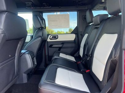 New 2026 Ford Bronco Outer Banks w/ Sasquatch Package