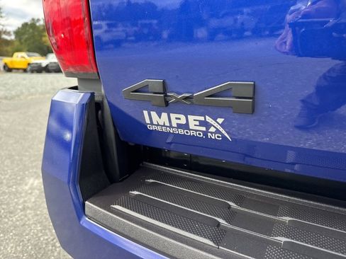 Used 2025 Toyota Tacoma TRD Sport image 28