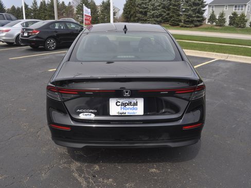 Certified 2025 Honda Accord LX image 6