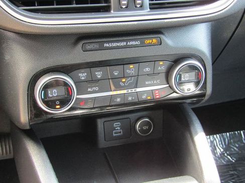 Certified 2021 Ford Escape SEL AWD/4WD image 23