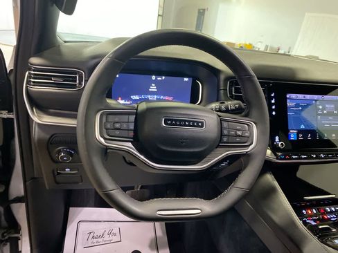 Used 2024 Jeep Wagoneer L Series III w/ Flexible Seating Group image 16