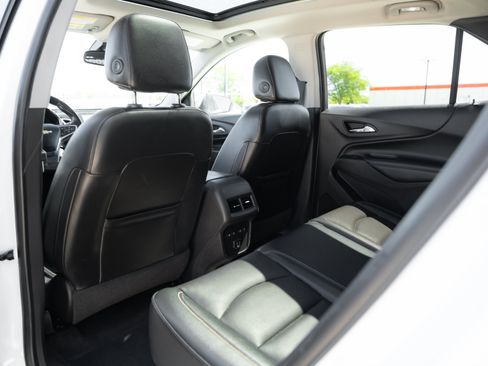 Used 2020 Chevrolet Equinox Premier FWD image 23