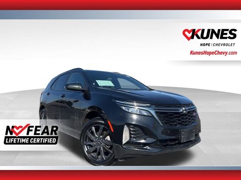 Used 2023 Chevrolet Equinox RS image 1
