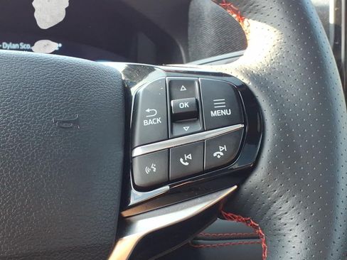 Used 2025 Ford Explorer ST-Line w/ ST-Line Street Pack AWD/4WD image 22