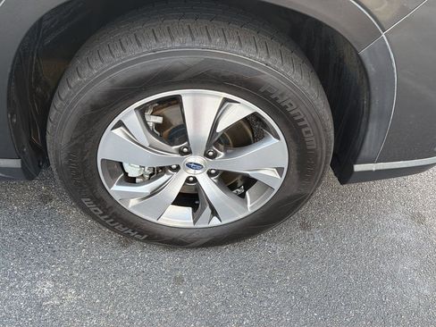 Used 2019 Subaru Ascent Premium AWD/4WD image 39