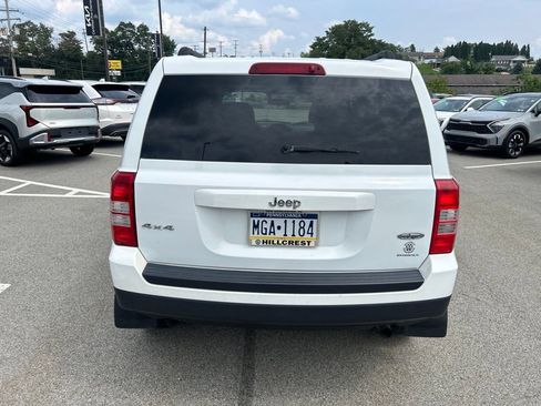 Used 2015 Jeep Patriot High Altitude AWD/4WD image 5