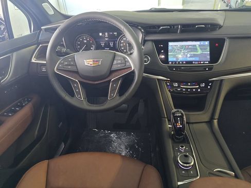 New 2026 Cadillac XT5 Premium Luxury w/ Driver Assist Package FWD image 9