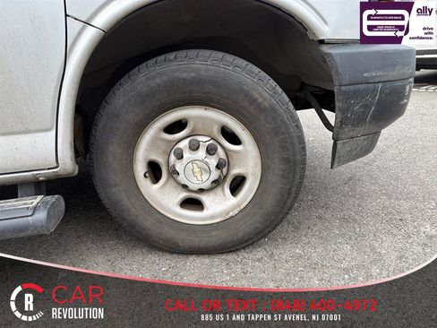 Used 2020 Chevrolet Express 3500 LS image 37