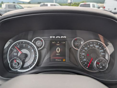 Used 2024 RAM 1500 Big Horn AWD/4WD image 24