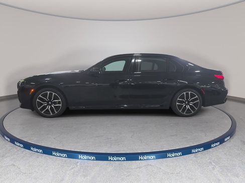 Certified 2023 BMW 760i xDrive AWD/4WD image 9