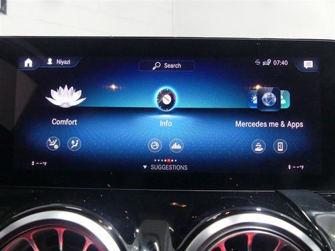 Used 2023 Mercedes-Benz GLA 250 image 40