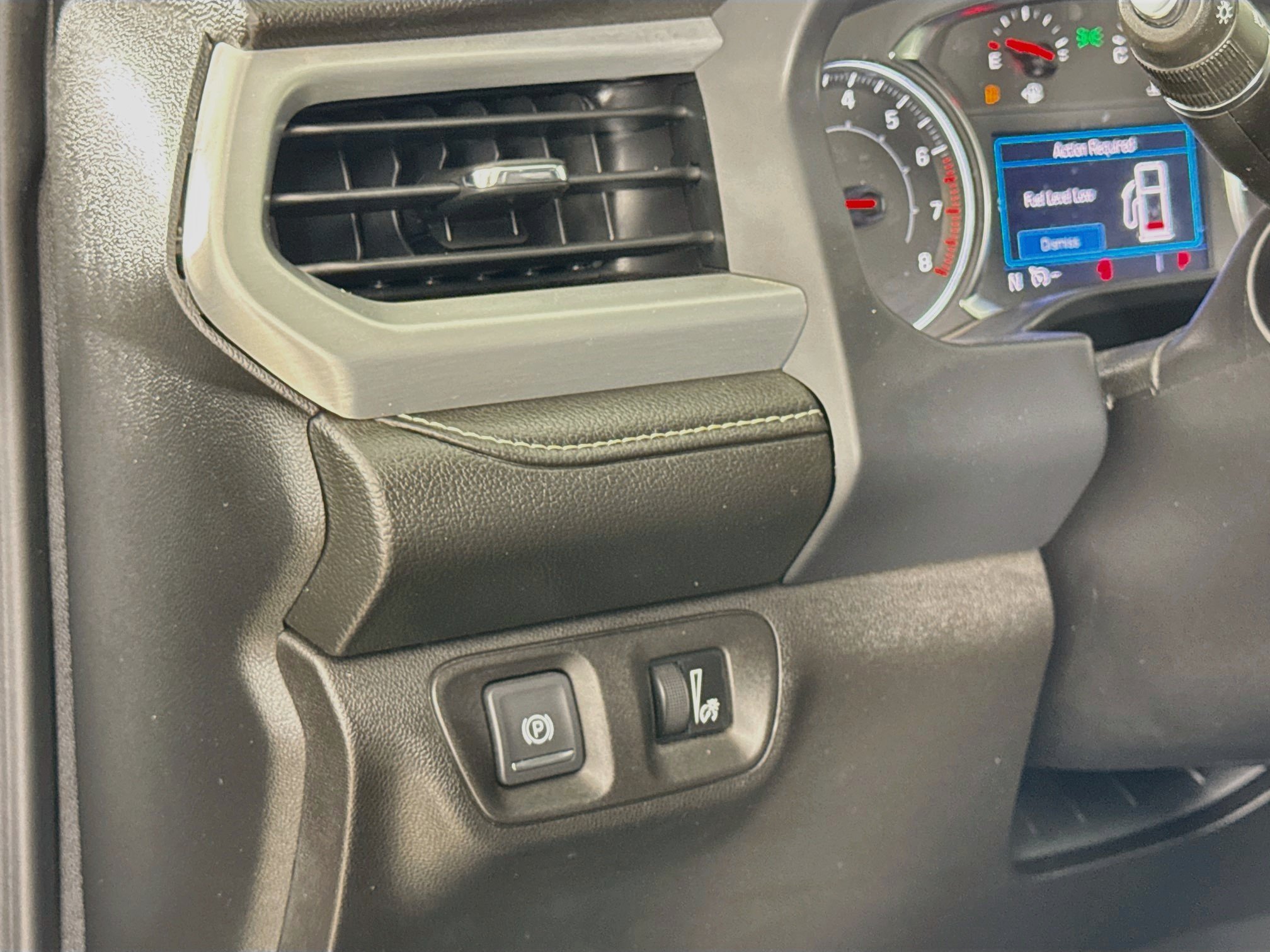 Used 2023 GMC Acadia SLE w/ Driver Convenience Package AWD/4WD image 12