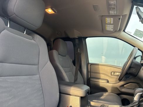 Used 2023 Nissan Frontier S w/ Technology Package image 21