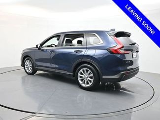 Used 2025 Honda CR-V EX video 5