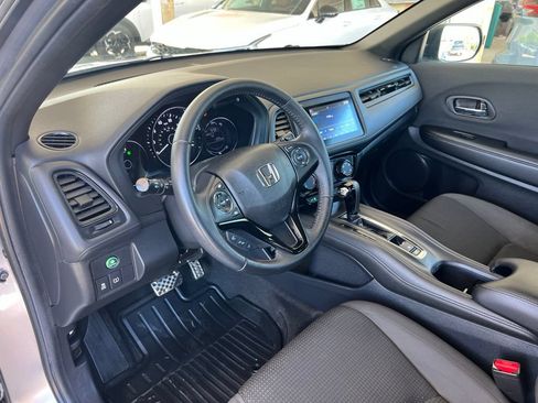 Used 2019 Honda HR-V Sport image 6