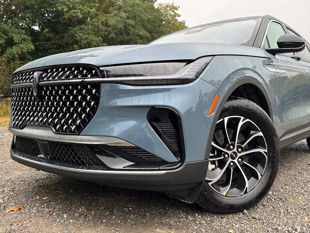 New 2026 Lincoln Nautilus Premier w/ Equipment Group 102A AWD/4WD image 31