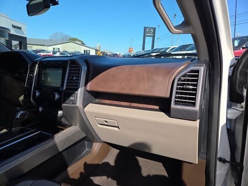 Used 2019 Ford F150 Limited image 14