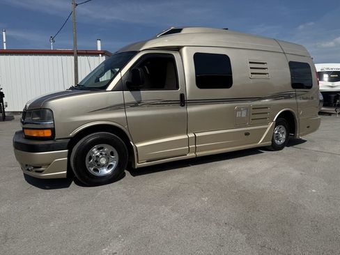 Used 2012 Chevrolet Express 3500 Extended w/ Power Package RWD image 7
