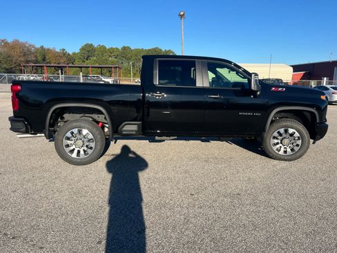 New 2026 Chevrolet Silverado 2500 Custom w/ Z71 Off-Road Package image 8