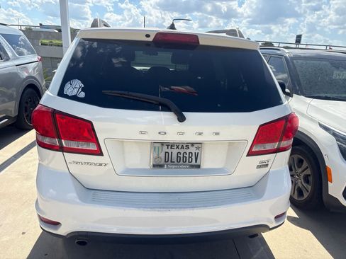 Used 2014 Dodge Journey SXT w/ Flexible Seating Group FWD image 4
