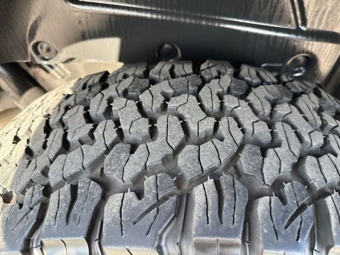 Used 2024 Jeep Wrangler Rubicon w/ Convenience Group image 36