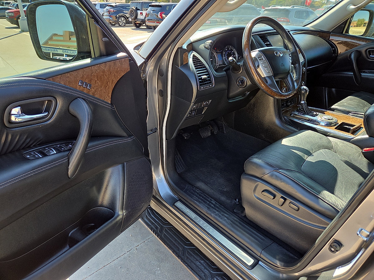 Used 2016 INFINITI QX80 2WD w/ Driver's Assistance Package image 24