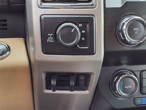 Used 2021 Ford F350 Lariat w/ Lariat Ultimate Package image 27