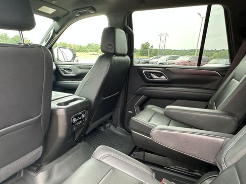 Certified 2021 Chevrolet Tahoe Z71 w/ Z71 Off-Road Package AWD/4WD image 19