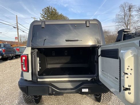 New 2025 Ford Bronco Badlands AWD/4WD image 9