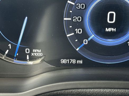 Used 2016 Cadillac Escalade Premium image 12