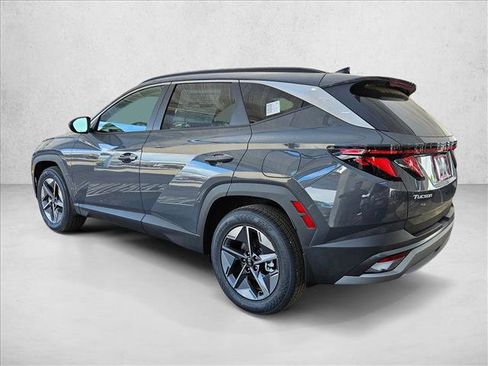 New 2026 Hyundai Tucson SEL FWD image 9