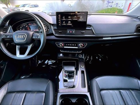 Used 2023 Audi Q5 2.0T Premium w/ Convenience Package AWD/4WD image 7