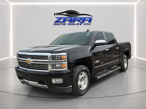 Used 2015 Chevrolet Silverado 1500 High Country w/ High Country Premium Package AWD/4WD image 3