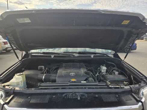 Used 2016 Toyota Tundra SR5 w/ SR5 Upgrade Package RWD image 19