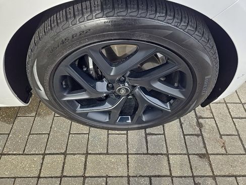 Used 2024 Land Rover Range Rover Sport Dynamic SE image 11