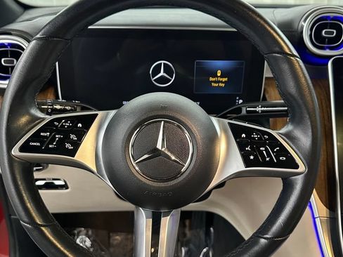 Used 2023 Mercedes-Benz GLC 300 4MATIC w/ Exclusive Trim Package image 15