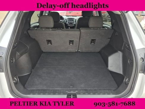 Used 2021 Chevrolet Equinox LT image 11